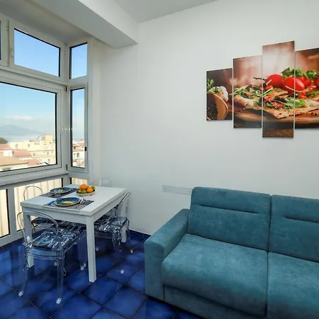 Camy House - De Vivo Realty Apartment